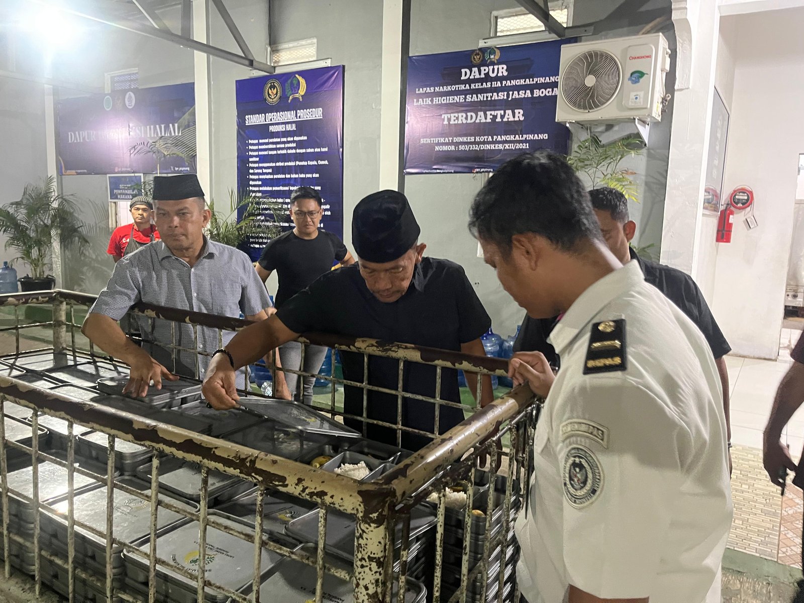 Sasar Blok Hunian dan Dapur Lapas Narkotika Pangkalpinang, Plt. Kakanwil Ditjenpas Babel Pastikan Ramadhan Aman dan Tentram